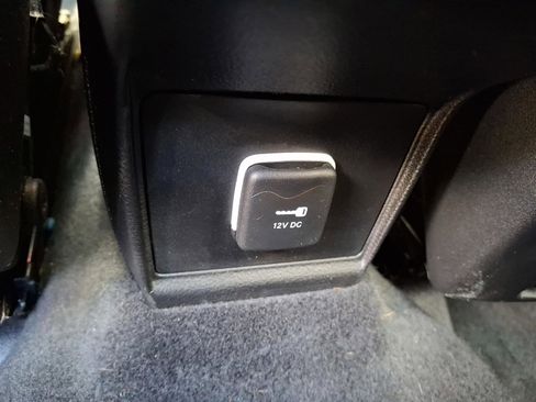 Certified 2023 Jeep Compass Latitude w/ Sun and Sound Group AWD/4WD image 11