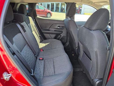 Used 2025 Nissan Kicks SV FWD image 12
