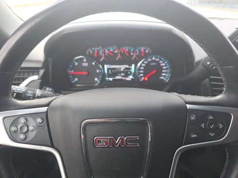 Used 2019 GMC Yukon SLT image 13