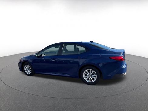Used 2025 Toyota Camry LE image 10