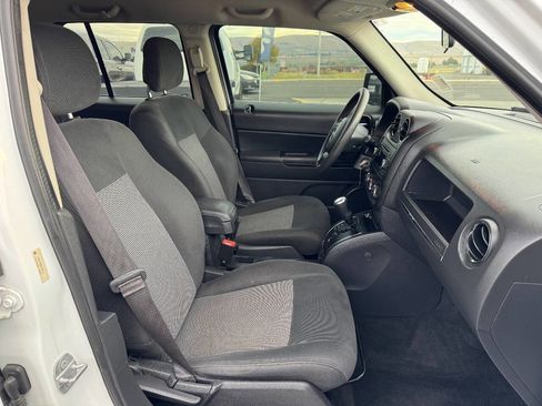 Used 2015 Jeep Patriot Sport w/ Power Value Group image 8