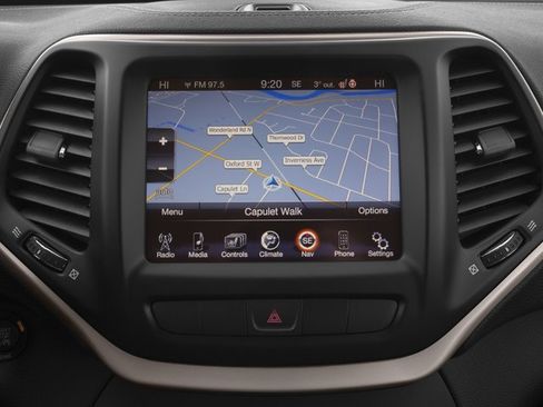 Used 2017 Jeep Cherokee Limited AWD/4WD image 24