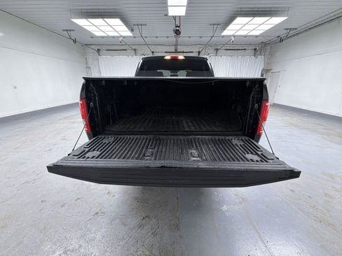 Used 2015 Ford F150 XLT image 16