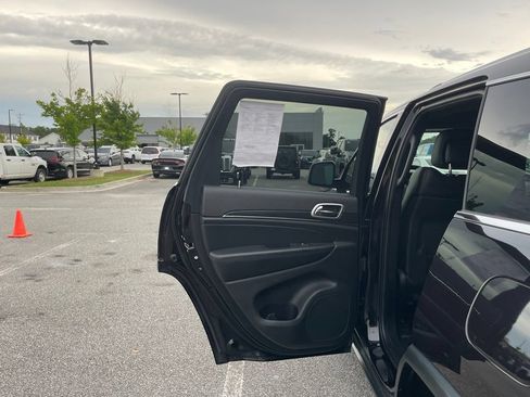 Used 2021 Jeep Grand Cherokee Limited RWD image 53