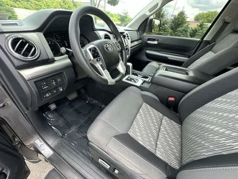 Used 2021 Toyota Tundra SR5 w/ SR5 Upgrade Package AWD/4WD image 13