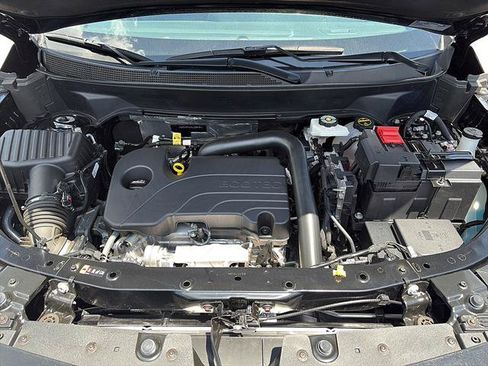 Used 2025 Chevrolet Equinox LT w/ Safety and Technology Package AWD/4WD image 32