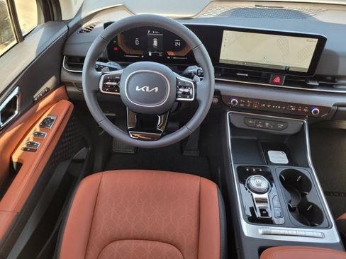 New 2026 Kia Carnival EX FWD image 13