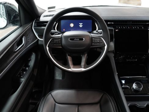 New 2025 Jeep Grand Cherokee L Limited image 14