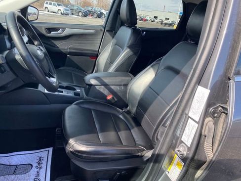 Used 2023 Ford Escape Platinum AWD/4WD image 15