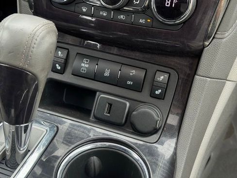 Used 2017 Buick Enclave Leather AWD/4WD image 15