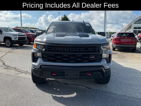 Used 2024 Chevrolet Silverado 1500 Custom Trail Boss AWD/4WD image 2