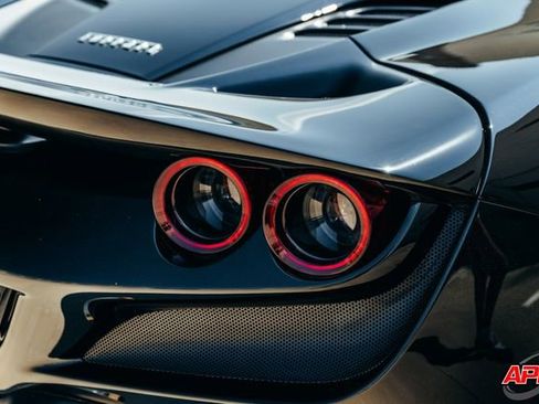 Used 2022 Ferrari F8 Tributo image 69