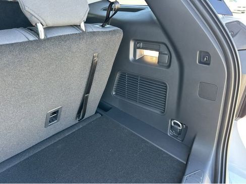 New 2026 Ford Explorer Active RWD image 20