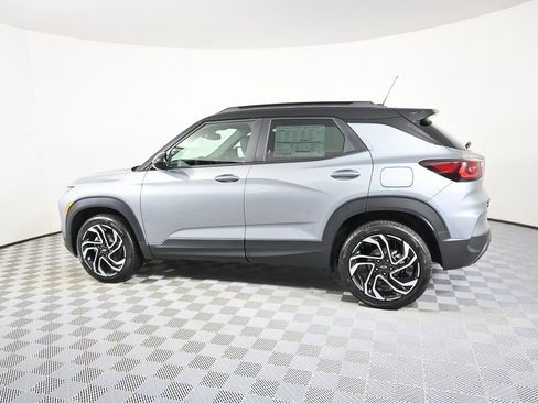 New 2026 Chevrolet TrailBlazer RS w/ Convenience Package AWD/4WD image 3
