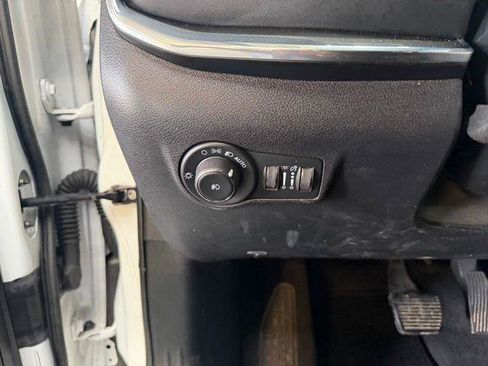 Certified 2023 Jeep Compass High Altitude AWD/4WD image 16