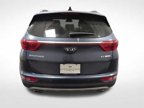 Used 2018 Kia Sportage SX image 4