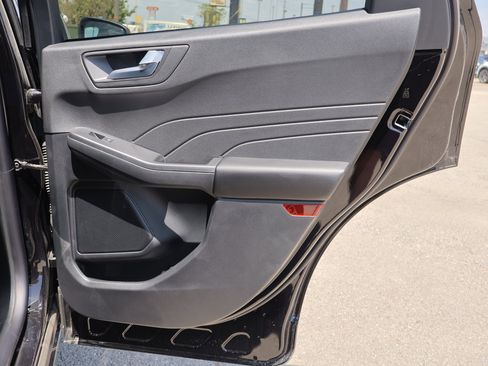 New 2025 Ford Escape SE image 35
