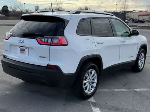 Used 2020 Jeep Cherokee Latitude AWD/4WD image 8
