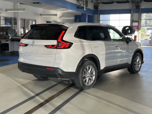 Used 2024 Honda CR-V EX image 5