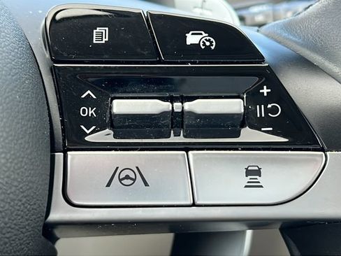 Certified 2024 Hyundai Tucson Limited FWD image 33