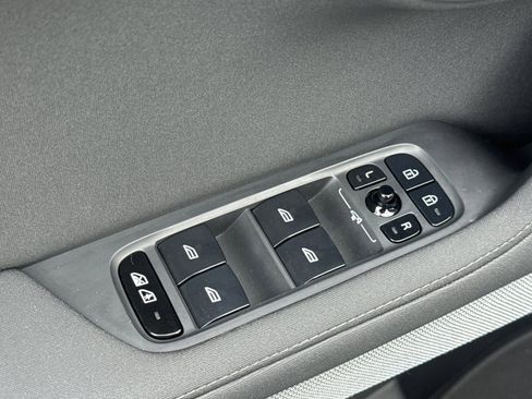 Used 2022 Polestar Polestar 2 w/ Plus Package image 12