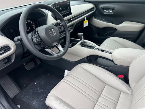 New 2026 Honda HR-V EX-L image 10
