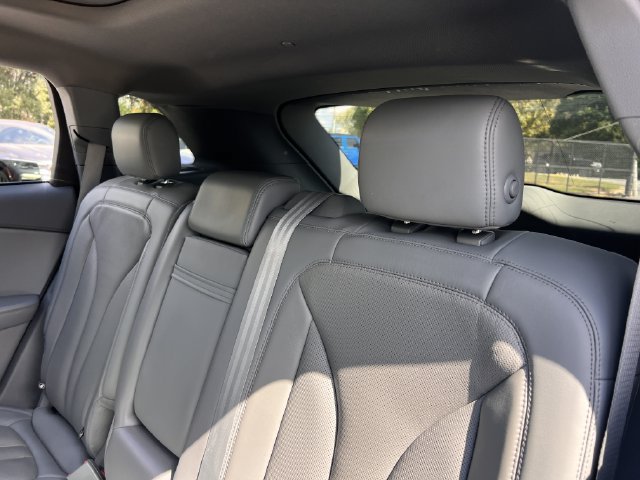 Used 2020 Lincoln Nautilus Reserve FWD image 19