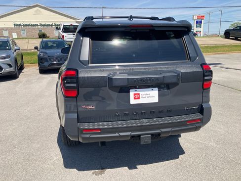 Certified 2026 Toyota 4Runner TRD Off-Road Premium AWD/4WD image 6