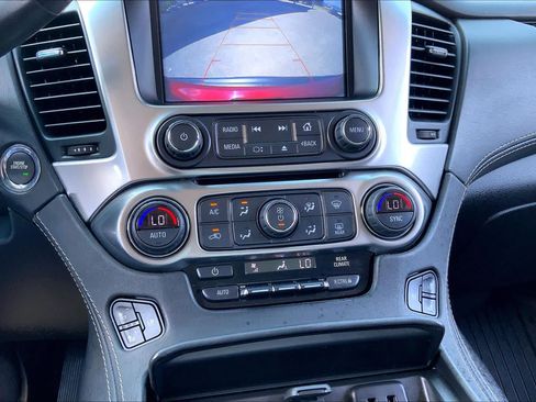 Used 2020 Chevrolet Tahoe Premier w/ Premier Plus Edition AWD/4WD image 34
