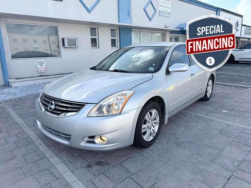 Used 2012 Nissan Altima 2.5 S w/ 20th Anniversary Pkg image 2