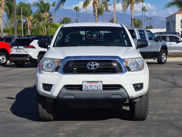 Used 2015 Toyota Tacoma PreRunner w/ SR5 Package RWD image 2