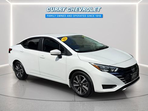 Used 2025 Nissan Versa SV w/ Trunk Package image 1
