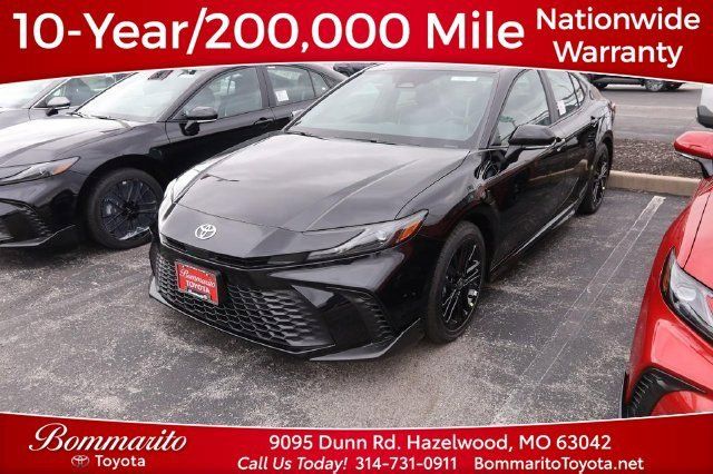 New 2026 Toyota Camry SE FWD image 1