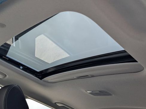 New 2026 Hyundai Venue SEL FWD image 22