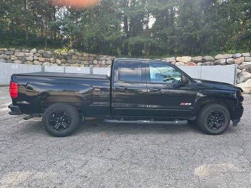 Used 2016 Chevrolet Silverado 1500 LT w/ Midnight Edition AWD/4WD image 6
