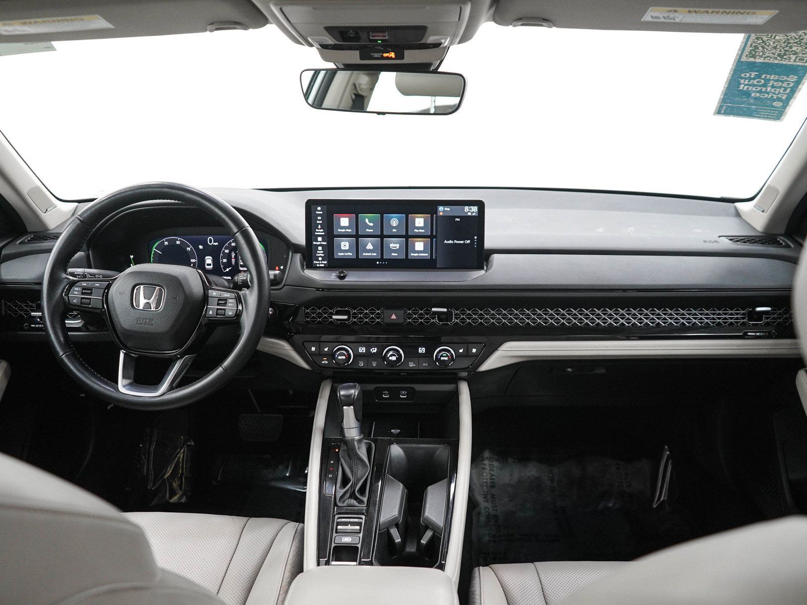 Used 2023 Honda Accord Touring image 13