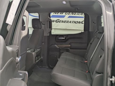 Used 2021 Chevrolet Silverado 1500 LT Trail Boss image 11