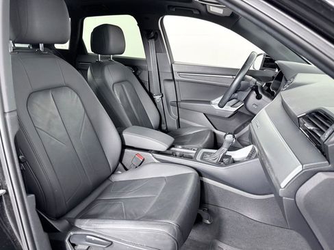 Used 2020 Audi Q3 2.0T Premium w/ Convenience Package image 12