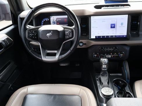 Certified 2024 Ford Bronco Wildtrak image 11