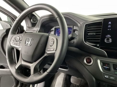 Used 2022 Honda Passport TrailSport image 27