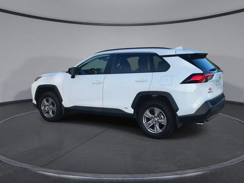 Used 2024 Toyota RAV4 LE AWD/4WD image 6