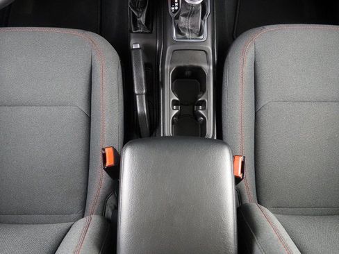 Used 2025 Jeep Wrangler 4WD Rubicon image 22