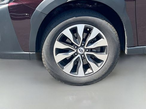 Used 2025 Subaru Outback Limited AWD/4WD image 10