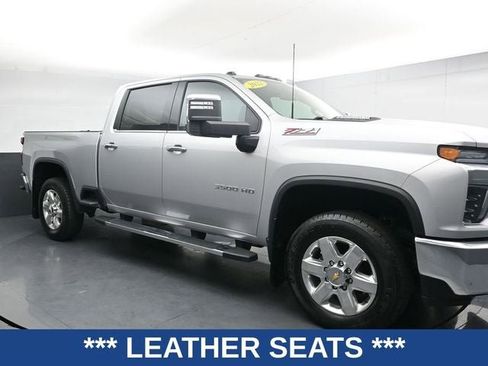 Used 2022 Chevrolet Silverado 3500 LTZ AWD/4WD image 3