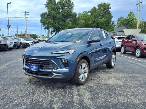 Used 2024 Buick Encore GX Preferred AWD/4WD image 29