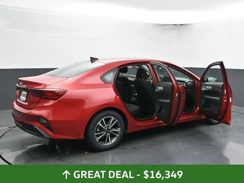 Used 2024 Kia Forte LXS image 55