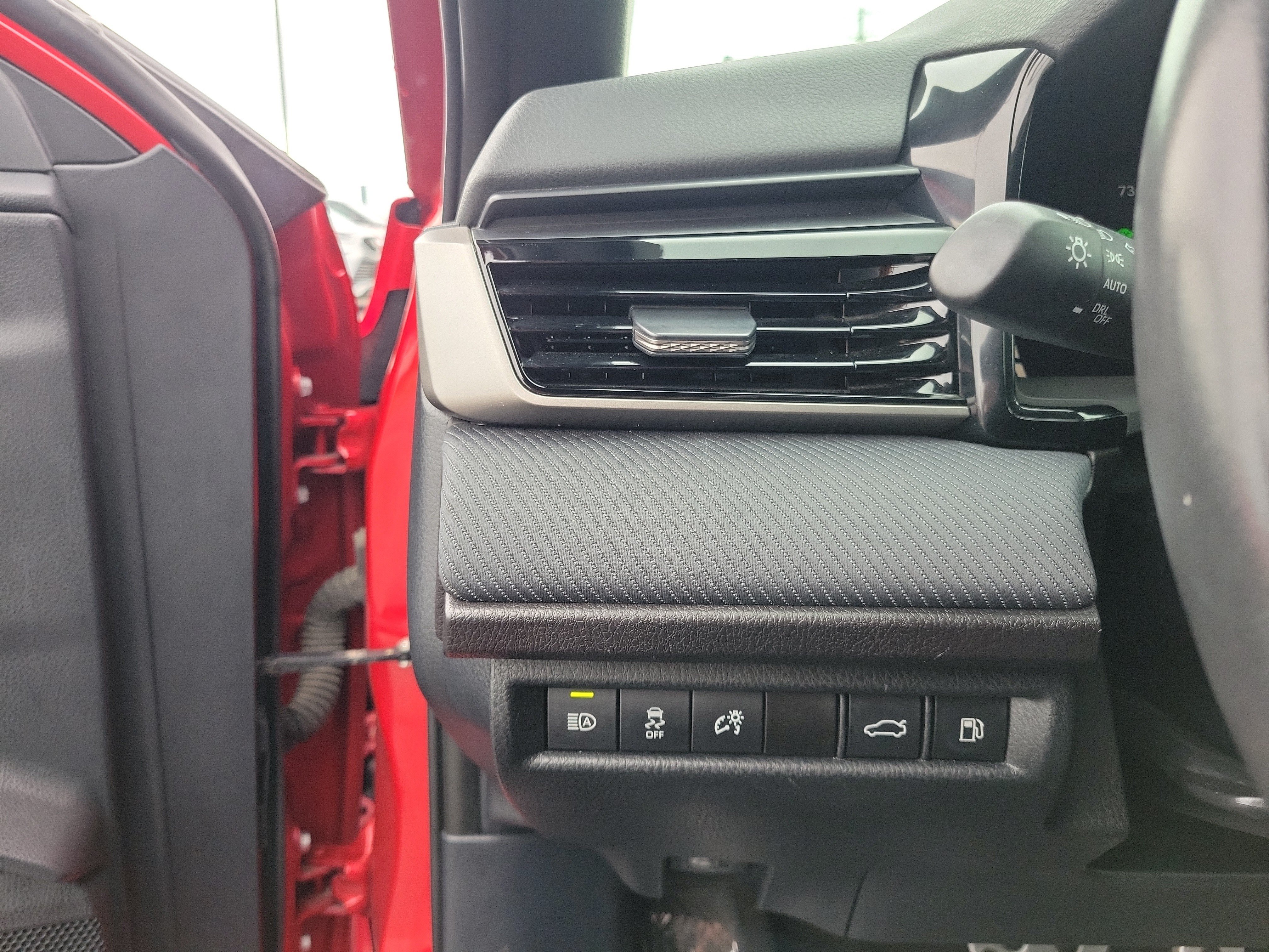 Used 2025 Toyota Camry SE FWD image 20