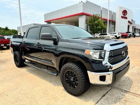 Used 2020 Toyota Tundra SR5 w/ SR5 Leather Package AWD/4WD image 1
