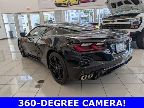 Used 2025 Chevrolet Corvette Stingray Premium Cpe w/ Z51 Performance Package RWD image 3