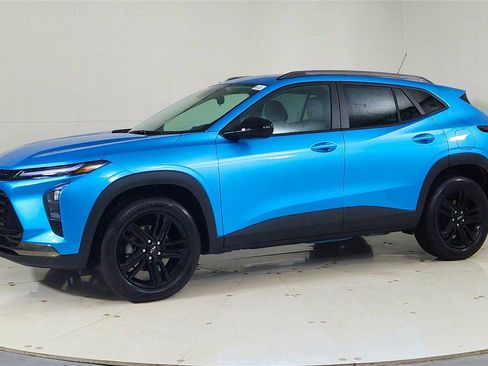 New 2026 Chevrolet Trax ACTIV image 3